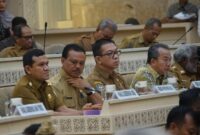 Wakil Gubernur Aceh, H. Fadhlullah, SE menghadiri undangan Rapat Dengar Pendapat (RDP) bersama Komisi II DPR RI di Jakarta, Senin (28/4/2025). Foto: Humas Aceh