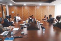 Wakil Gubernur Aceh H. Fadhlullah, SE dalam sebuah pertemuan dengan jajaran manajemen PT Pertamina Geothermal Energy Tbk (PGE), di Grha Pertamina, lantai 7, Medan Merdeka Timur, Jakarta Pusat, Senin, (5/5/2025). Foto : Humas BPPA