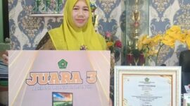 Kepala Madrasah Ibtidaiyah Negeri (MIN) 8 Aceh Besar, Nuraina, S.Pd.I, M.Pd
