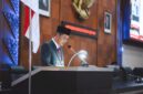 Pemerintah Aceh menyampaikan Raqan Aceh tentang Pertanggungjawaban Pelaksanaan APBA TA 2024 dalam rapat paripurna DPRA, yang dibacakan oleh Plt Sekda Aceh, M. Nasir, mewakili Gubernur Aceh H. Muzakir Manaf, Selasa (24/6/2025).