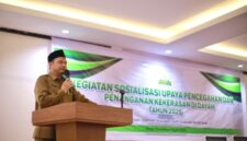 Kepala Dinas Pendidikan Dayah Aceh, Dr. Munawar A Djalil, MA, membuka secara resmi kegiatan Sosialisasi Upaya Pencegahan dan Penanganan Kekerasan di Dayah Tahun 2025, Selasa (24/06/2025) di Hotel Madinatul Zahra, Kecamatan Darul Imarah, Kabupaten Aceh Besar
