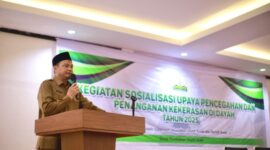 Kepala Dinas Pendidikan Dayah Aceh, Dr. Munawar A Djalil, MA, membuka secara resmi kegiatan Sosialisasi Upaya Pencegahan dan Penanganan Kekerasan di Dayah Tahun 2025, Selasa (24/06/2025) di Hotel Madinatul Zahra, Kecamatan Darul Imarah, Kabupaten Aceh Besar
