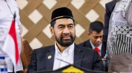 Gubernur Aceh H.Muzakir Manaf