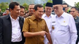 Wakil Gubernur Aceh, H. Fadhlullah, S.E., bersama Unsur Forkompinda Aceh, serta pihak terkait lainnya, mengikuti secara virtual Peluncuran 80.000 Koperasi Desa/Kelurahan Merah Putih oleh Presiden RI, Prabowo Subianto, di Koperasi Desa Merah Putih Bandar Lampahan, Bener Meriah, Senin, (21/7/2025).
