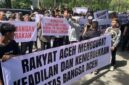 Ratusan warga yang tergabung dalam aliansi “Rakyat Aceh Menggugat