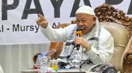 Ulama Aceh, Tgk H Muhammad Ali bin Tgk H Abdul Muthalleb atau yang lebih dikenal dengan Abu Paya Pasi ditunjuk sebagai Imam Besar Masjid Raya Baiturrahman Banda Aceh.