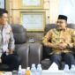 Anggota DPD RI asal Aceh, H. Sudirman memberikan apresiasi kepada Kapolda Aceh Brigjen Pol Marzuki Ali Basyah dan jajarannya atas keberhasilannya mengendalikan situasi saat aksi unjuk rasa beberapa waktu lalu, Rabu (3/9/2025) di Mapolda Aceh