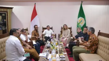 Wakil Gubernur Aceh, H. Fadhlullah, SE, menerima kunjungan Dubes Selandia Baru Giselle Larcombe Deputy Head Of Mission New Zealand Embassy di Rumah Dinas Wakil Gubernur, Selasa (23/09/2025).