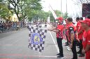 Wakil Gubernur Aceh, Fadhlullah, SE, membuka Turnamen RoadRace Pemerintah Aceh 2025 di Stadion Harapan Bangsa, Minggu, (19/10/2025). Foto: Humas Aceh