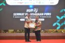Sekda Aceh, M. Nasir menyampaikan sambutan sekaligus menerima Anugerah SPS pada kegiatan HUT ke-79 Serikat Perusahaan Pers (SPS) Tahun 2025 