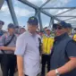Anggota Komisi V DPR RI Fraksi PKB, H Ruslan Daud bersama pejabat dari Kementerian Pekerjaan Umum (PU) RI, meninjau langsung pembangunan jembatan bailey di Kutablang di lintas nasional Medan-Banda Aceh, Sabtu (6/12/2025)