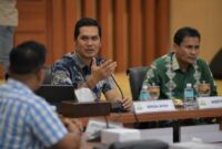 Sekda Aceh, M. Nasir, S.IP, MPA menggelar rapat koordinasi (rakor) penyelenggaraan program Makan Bergizi Gratis (MBG) di Aceh bersama Kepala Badan Gizi Nasional (BGN) Regional Aceh, Koordinator Wilayah MBG serta para Kepala Satuan Tugas (Satgas) MBG kabupaten/kota, di Gedung Serbaguna Kantor Gubernur, Kamis, (22/1/2026).