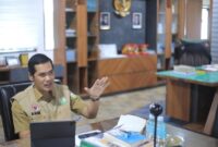 Sekda Aceh M.Nasir, SIP, MPA, menyampaikan bahwa empat kabupaten yang terdampak bencana banjir dan longsor kembali memperpanjang status tanggap darurat dikarenakan cuaca ekstrem yang masih berlangsung, Rabu (31/12/2025). Foto: Humas Aceh