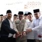 Wakil Gubernur Aceh, H. Fadhlullah, SE di dampingi SKPA terkait menghadiri acara Penyerahan Mock-Up Pesawat Kepada Asrama Haji Prov. Aceh, Ahad, (15/2/2026). Foto: Humas Aceh.