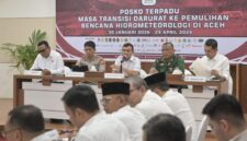 Wakil Gubernur Aceh Fadhlullah, SE, didampingi Sekretaris Daerah Aceh M Nasir, memimpin rapat terkait penanganan inflasi, peringatan Malam Nuzulul Qur’an dan Festival Ramadhan 1447 H, Rabu (4/3/2026) di ruang potensi daerah Setda Aceh.