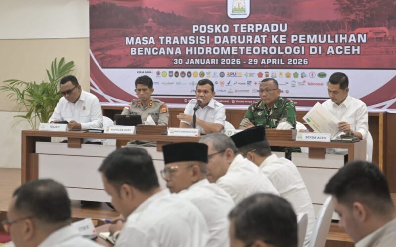 Wakil Gubernur Aceh Fadhlullah, SE, didampingi Sekretaris Daerah Aceh M Nasir, memimpin rapat terkait penanganan inflasi, peringatan Malam Nuzulul Qur’an dan Festival Ramadhan 1447 H, Rabu (4/3/2026) di ruang potensi daerah Setda Aceh.