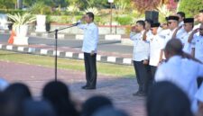 Sekda Aceh, M. Nasir Pimpin Apel Perdana Idul Fitri 1447 H/2026 M dan Halal Bihalal bersama dengan Seluruh Kepala SKPA dan Eselon III dan IV serta seluruh Staf di lingkungan Pemerintah Aceh di Halaman Kantor Gubernur Aceh, Rabu, (25/3/2026).