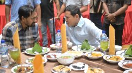 Gubernur Aceh Muzakir Manaf dan Wagub Fadhlullah dalam kegiatan silaturrahmi bersama relawan dan unsur masyarakat di Anjong Mon Mata, Rabu (15/4/2026).