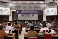 DPRA menggelar Rapat Dengar Pendapat (RDP) terkait polemik Pergub Aceh Nomor 2 Tahun 2026 tentang Jaminan Kesehatan Aceh (JKA) di Ruang Serba Guna DPRA, Selasa (28/4/2026).