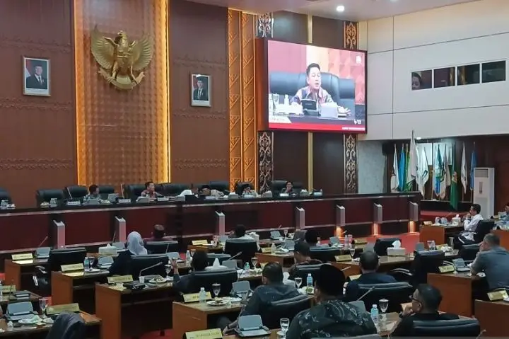 Ketua DPRA, Zulfadhli alias Abang Samalanga meminta KPK ingatkan Aceh agar terhindar dari korupsi pada penghujung Rapat Koordinasi Pencegahan Korupsi bersama DPR Aceh dan DPRK kabupaten/kota se-Aceh dengan Kasatgas Direktorat Koordinasi dan Supervisi Wilayah I KPK, Harun Hidayat, Selasa (19/5/2026) di Gedung Utama DPRA
