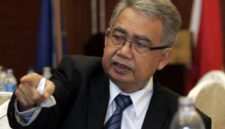Mantan Gubernur Aceh dr. Zaini Abdullah