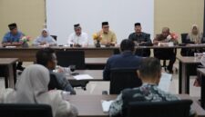 Rapat koordinasi dan Focus Group Discussion (FGD) penyusunan Rancangan Awal Peraturan Wali Nanggroe tentang Pengelolaan Hutan dan Hutan Adat serta Pertambangan Aceh di Ruang Rapat Keurukon Katibul Wali, Kamis, (2/7/2026) Foto : Humas Wali Nanggroe)