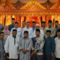 Wakil Gubernur Aceh, H.Fadhlullah, SE menyambut jajaran pengurus dan para imam Masjid Raya Baiturrahman Banda Aceh dalam acara silaturahmi dan sarapan pagi bersama yang berlangsung di Aula Rumah Dinas Wakil Gubernur Aceh, Sabtu (1/8/2026) Foto: Humas Aceh.