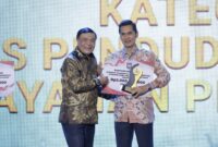 Pemerintah Aceh meraih apresiasi yang diterima oleh Sekda Aceh M. Nasir Syamaun, S.IP., MPA., mewakili Gubernur Aceh Muzakir Manaf, dalam rangkaian kegiatan Apresiasi Pemerintah Daerah Berprestasi 2026 Batch II Regional Sumatera di Batam, Kepulauan Riau, Rabu (12/8/2026).