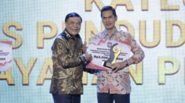 Pemerintah Aceh meraih apresiasi yang diterima oleh Sekda Aceh M. Nasir Syamaun, S.IP., MPA., mewakili Gubernur Aceh Muzakir Manaf, dalam rangkaian kegiatan Apresiasi Pemerintah Daerah Berprestasi 2026 Batch II Regional Sumatera di Batam, Kepulauan Riau, Rabu (12/8/2026).