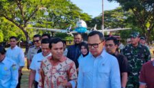 Wagub Fadhlullah bersama Wakil Menteri Dalam Negeri Bima Arya Sugiarto, Wali Kota Banda Aceh Illiza Sa’aduddin Djamal, Ketua DPRA Zulfadhli, serta berbagai unsur terkait meninjau langsung Lapangan Blang Padang, Banda Aceh, Rabu (19/8/2026) sore.