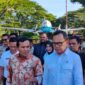 Wagub Fadhlullah bersama Wakil Menteri Dalam Negeri Bima Arya Sugiarto, Wali Kota Banda Aceh Illiza Sa’aduddin Djamal, Ketua DPRA Zulfadhli, serta berbagai unsur terkait meninjau langsung Lapangan Blang Padang, Banda Aceh, Rabu (19/8/2026) sore.