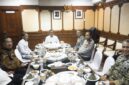 Wakil Gubernur Aceh, Fadhlullah, S.E. (Dek Fadh), menggelar pertemuan rutin bersama jajaran Forum Koordinasi Pimpinan Daerah (Forkopimda) Aceh, Jumat, (25/9/2026) di ruang rapat Wakil Gubernur Aceh
