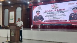 Kajati Aceh, Teuku Rahmatsyah, SH., MH., M.Kn., menyampaikan sambutan pada silaturahmi bersama wartawan dan organisasi pers di Aula Serbaguna Kejaksaan Tinggi (Kejati) Aceh Banda Aceh, Selasa, (1/9/2026)